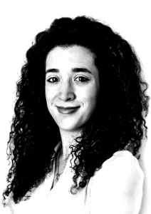 Luisa, Photographer in Virally